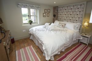 ellerton cottage one 9.jpg